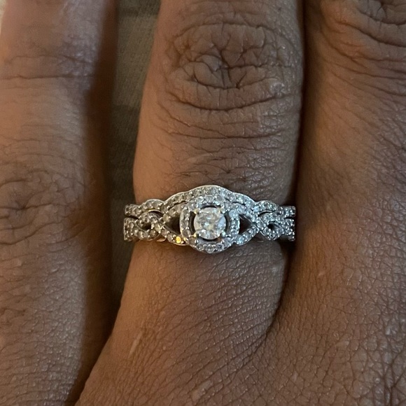 3/8 CT. T.W. Diamond Frame Loose Braid Bridal Set In 10K White Gold - Picture 4 of 4